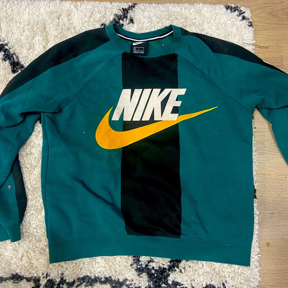 Matching sweatpants also available